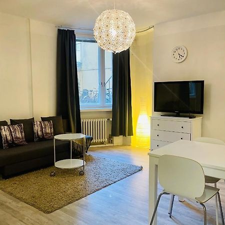 Upea Yksioe Aivan Helsingin Keskustasta Appartement Helsinki Buitenkant foto